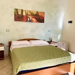 Arcobaleno - Bed & Breakfast 3*